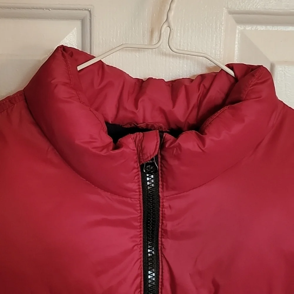 Old Navy boys XL(14-16) puffer vest, maroon.